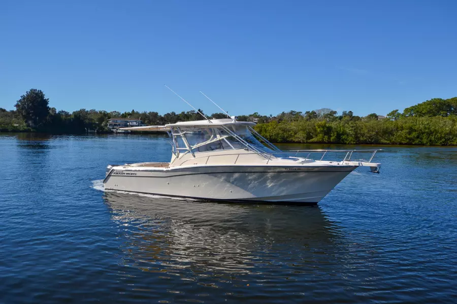 2005 Grady-White 330 Express