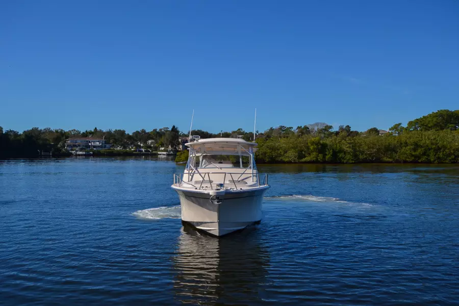 2005 Grady-White 330 Express