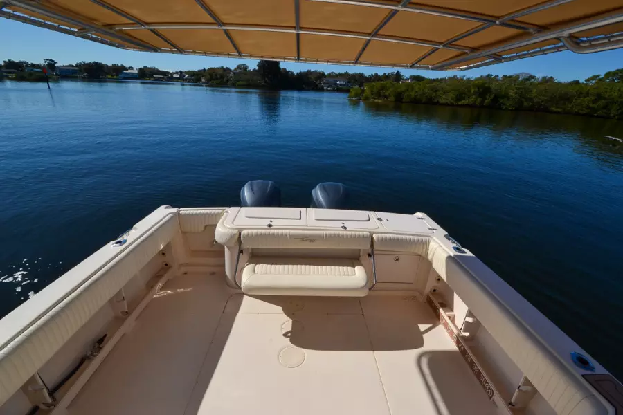 2005 Grady-White 330 Express