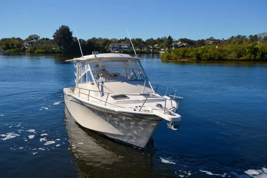 2005 Grady-White 330 Express