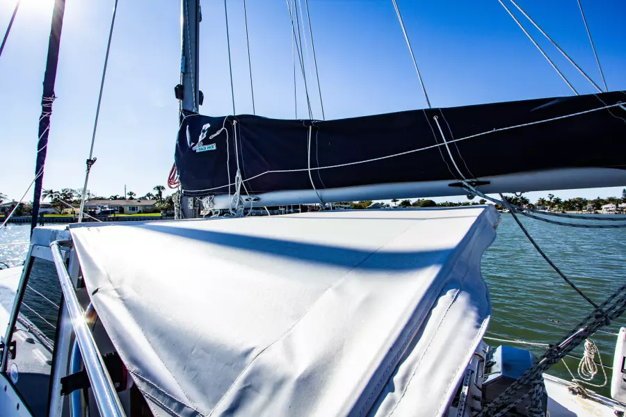 1986 Prout Snowgoose