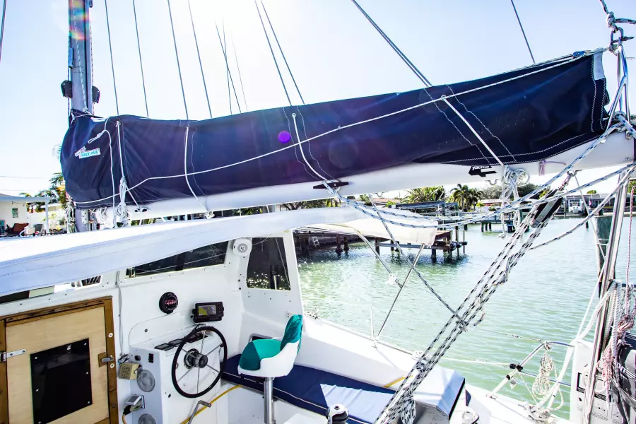 1986 Prout Snowgoose