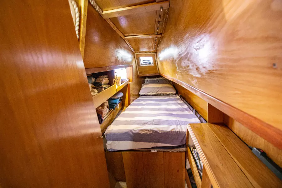 1986 Prout Snowgoose