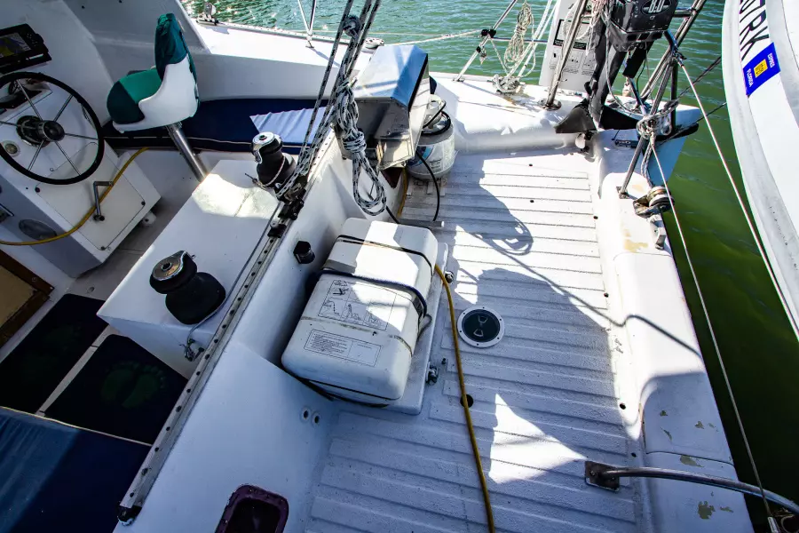 1986 Prout Snowgoose