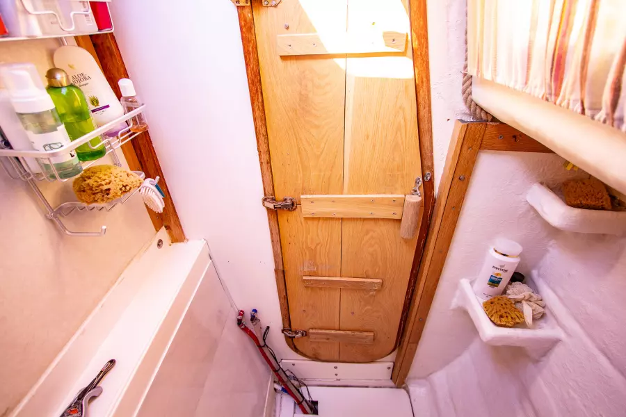 1986 Prout Snowgoose