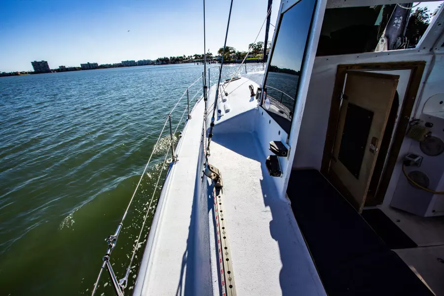 1986 Prout Snowgoose