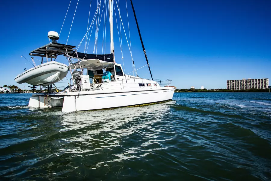 1986 Prout Snowgoose