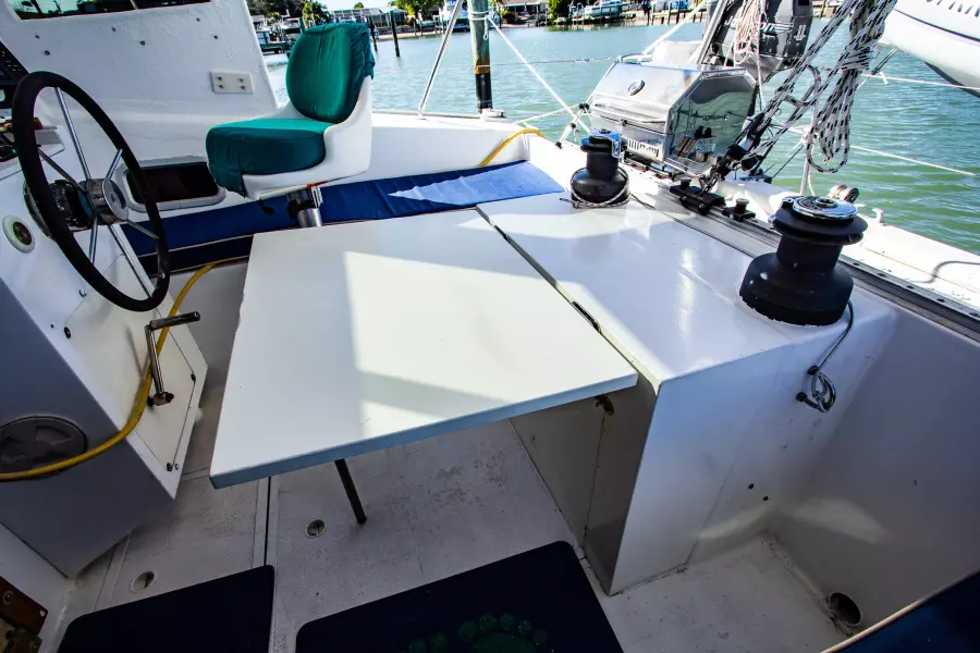 1986 Prout Snowgoose