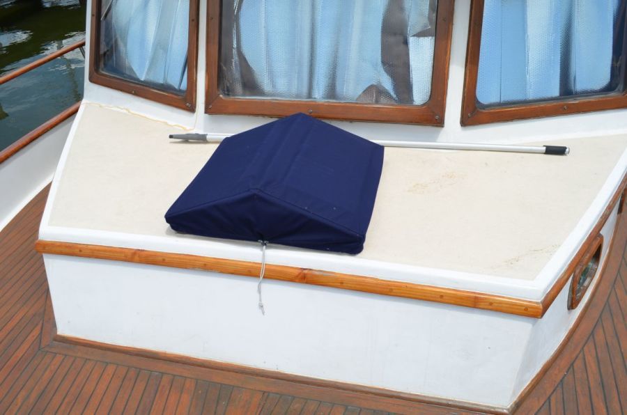1979 Marine Trader Double Cabin