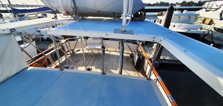 1983 DeFever Offshore Cruiser