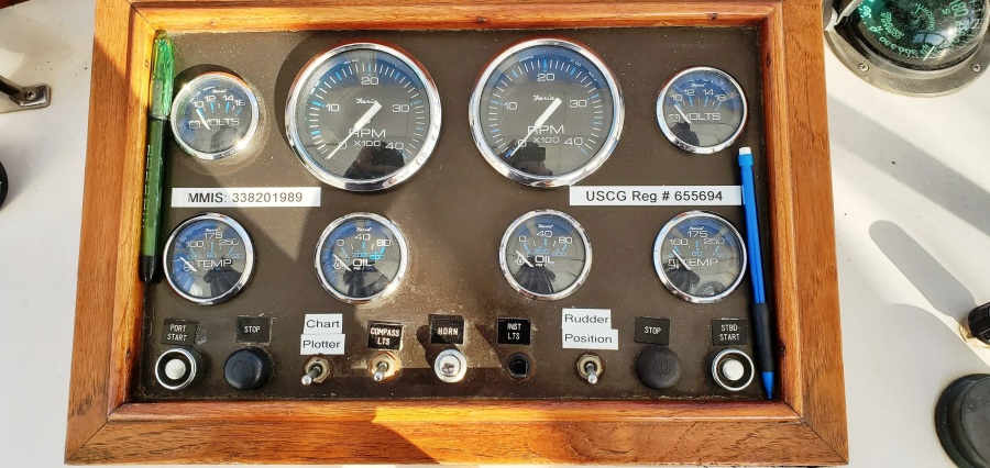 1983 DeFever Offshore Cruiser
