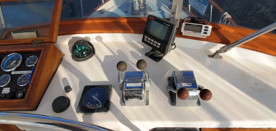 1983 DeFever Offshore Cruiser