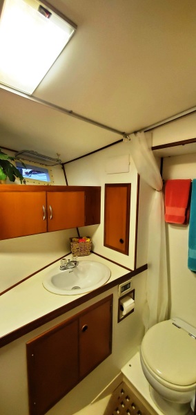 1983 DeFever Offshore Cruiser