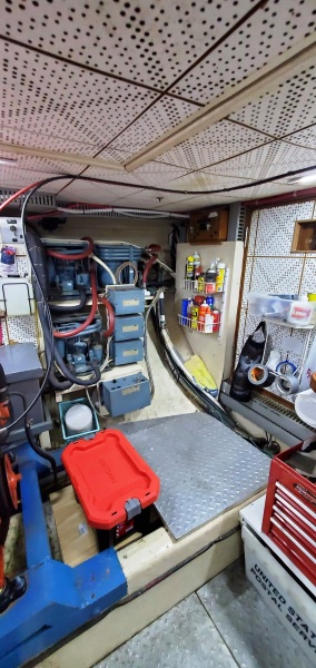 1983 DeFever Offshore Cruiser