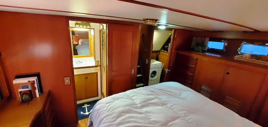 1983 DeFever Offshore Cruiser