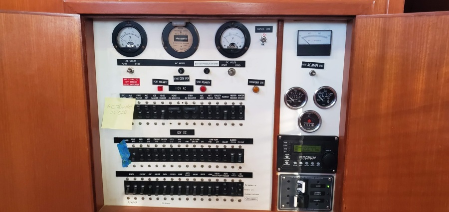 1983 DeFever Offshore Cruiser