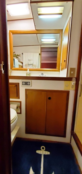1983 DeFever Offshore Cruiser
