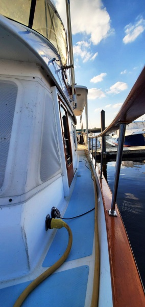 1983 DeFever Offshore Cruiser