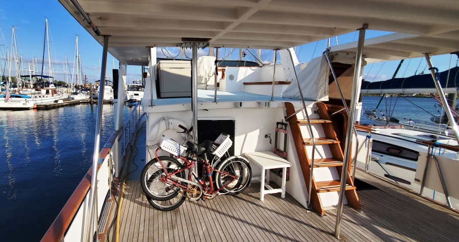 1983 DeFever Offshore Cruiser