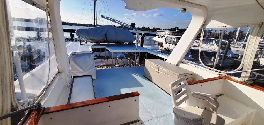 1983 DeFever Offshore Cruiser