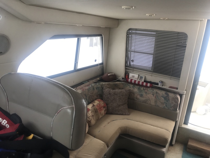 1996 Bayliner Avaiti 3258