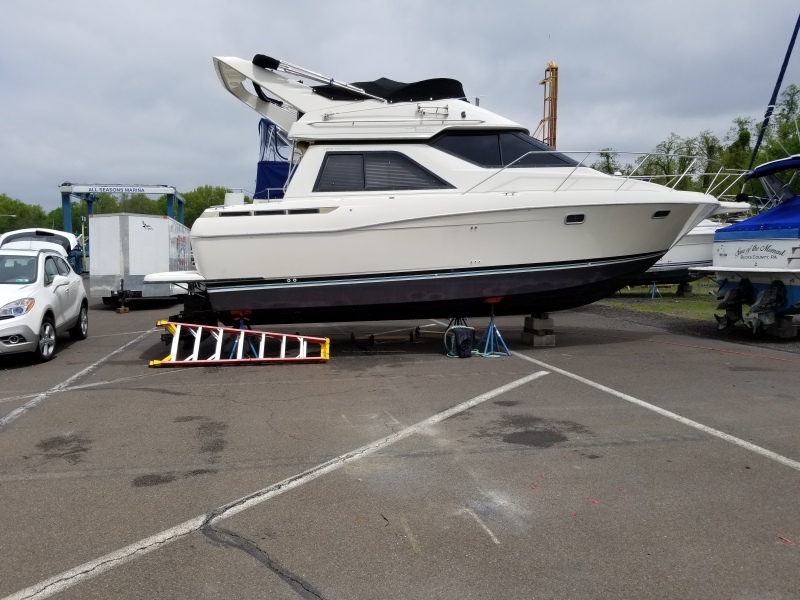 1996 Bayliner Avaiti 3258