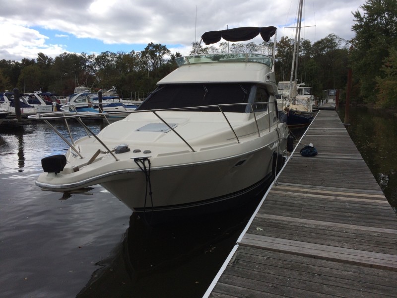 1996 Bayliner Avaiti 3258