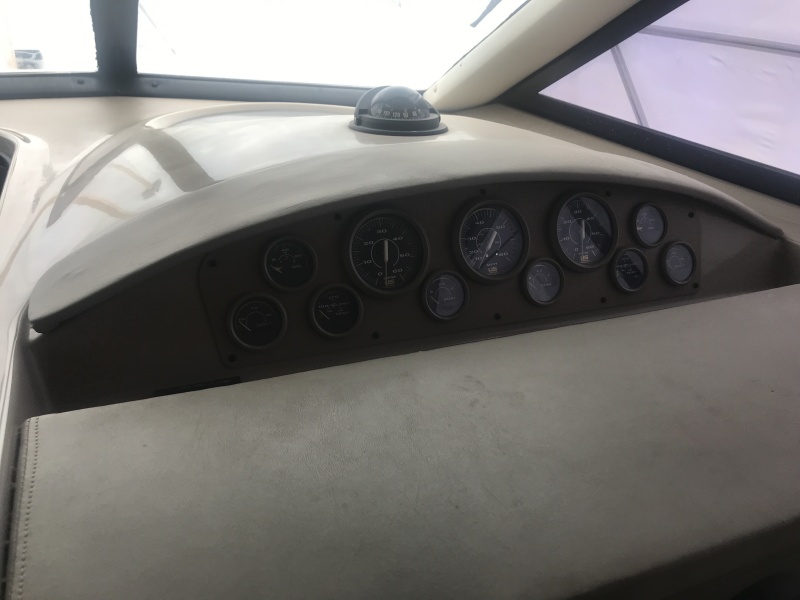 1996 Bayliner Avaiti 3258