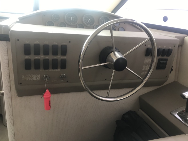 1996 Bayliner Avaiti 3258