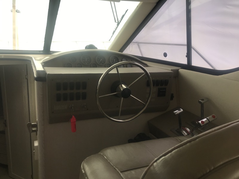 1996 Bayliner Avaiti 3258