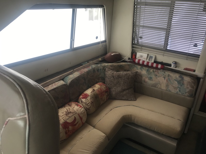 1996 Bayliner Avaiti 3258