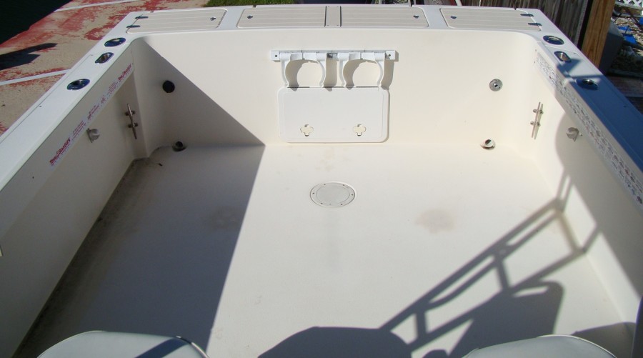2006 Parker 2310 Walkaround