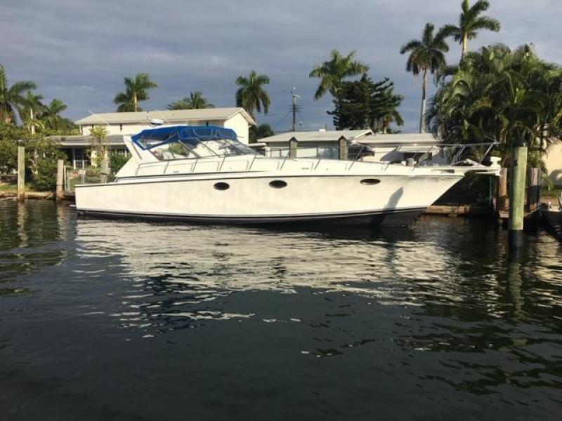 43' 1988 Bertram Trojan 13M Express