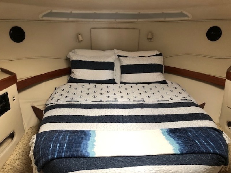 43' 1988 Bertram Trojan 13M Express