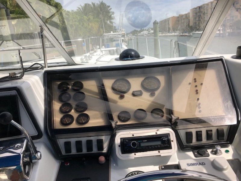 43' 1988 Bertram Trojan 13M Express