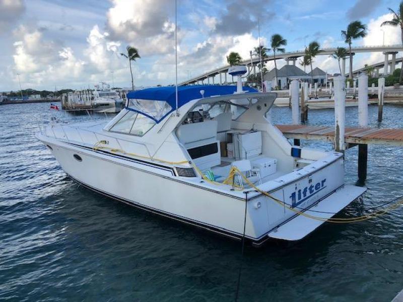 43' 1988 Bertram Trojan 13M Express