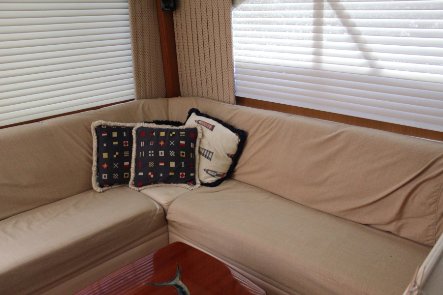 47' 2001 Cabo Convertible