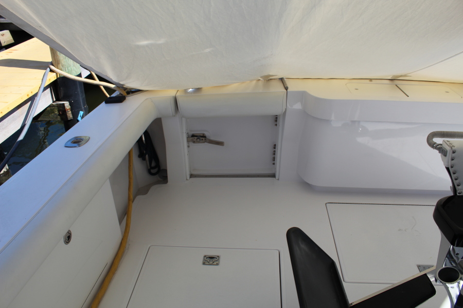 47' 2001 Cabo Convertible