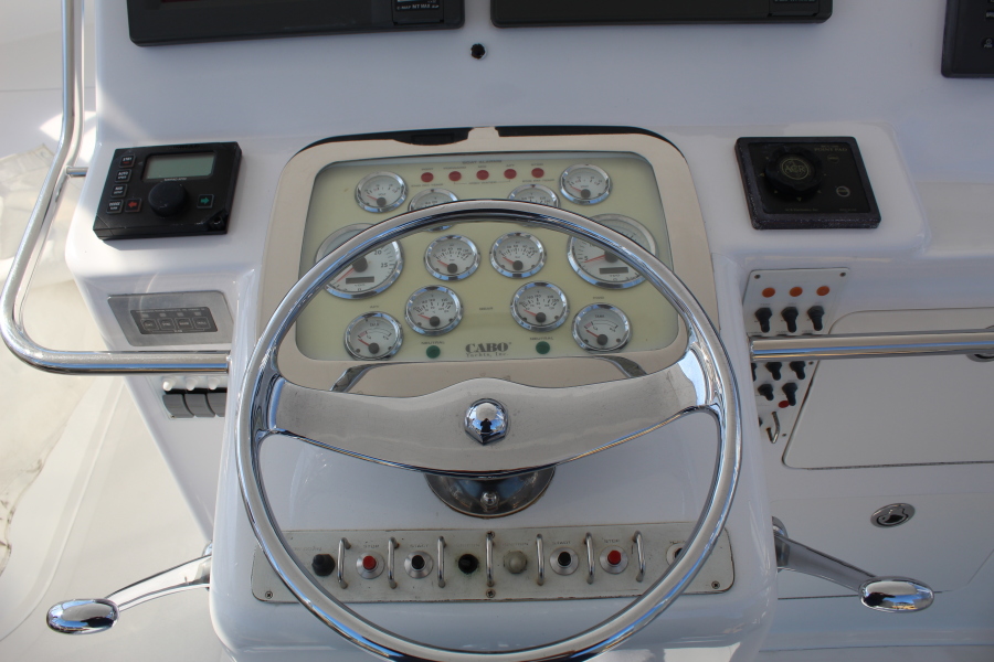 47' 2001 Cabo Convertible