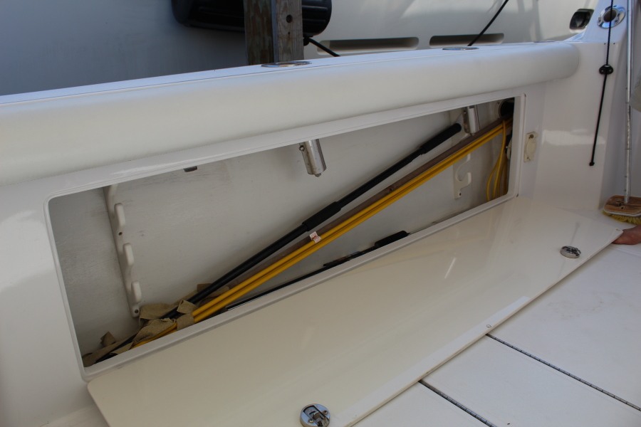 47' 2001 Cabo Convertible