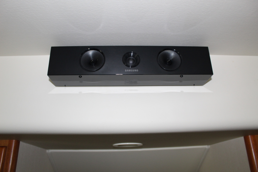 47' 2001 Cabo Convertible