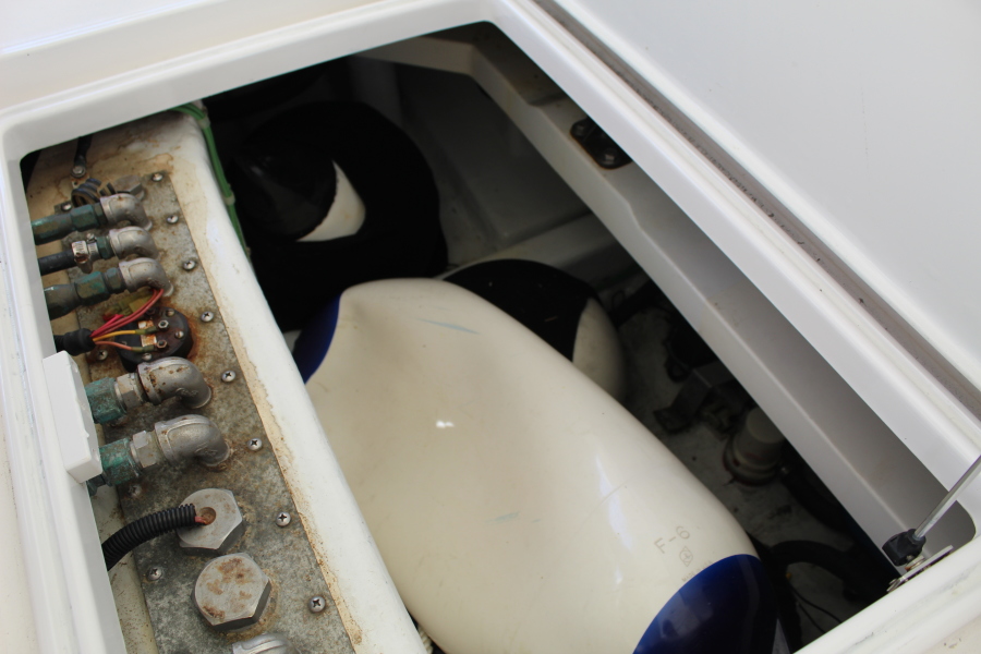 47' 2001 Cabo Convertible