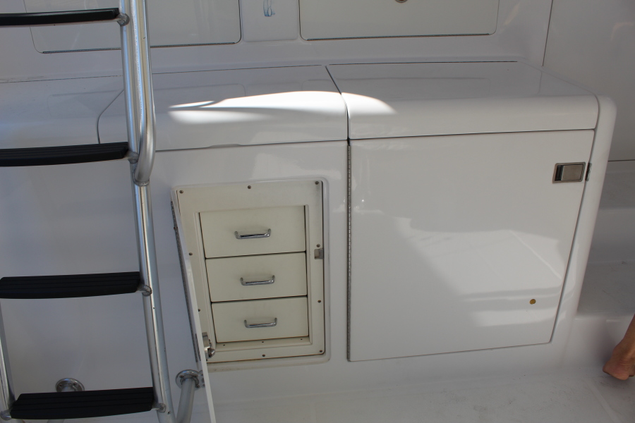 47' 2001 Cabo Convertible