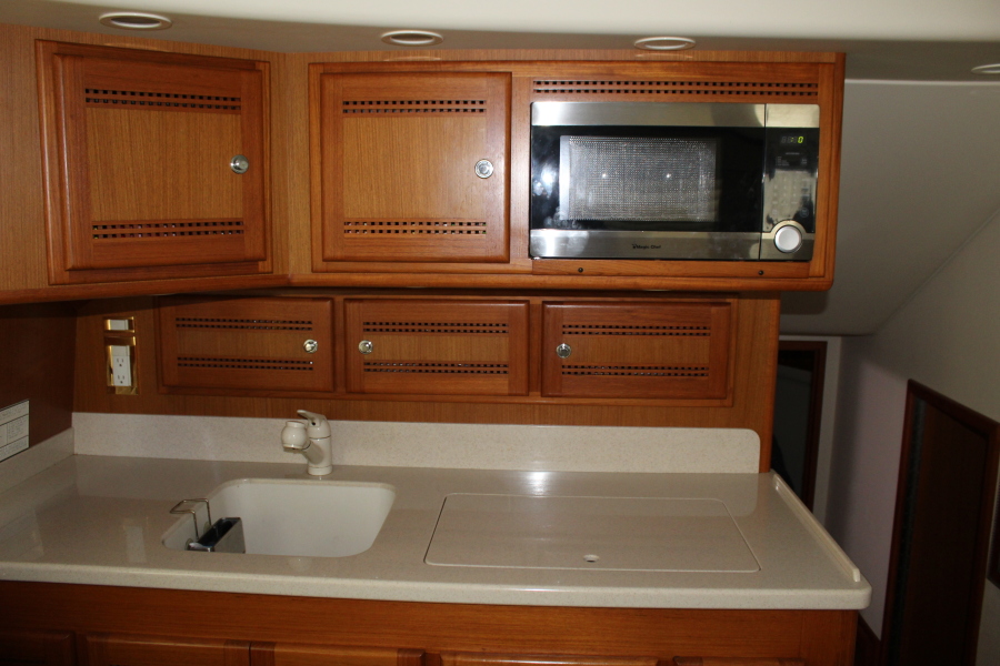 47' 2001 Cabo Convertible