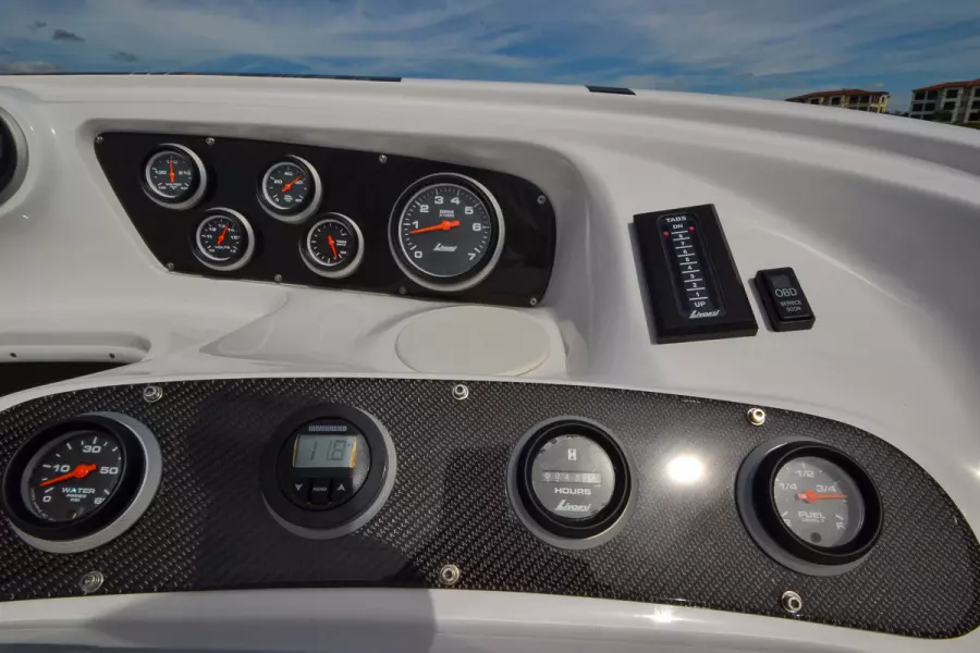 28ft Sunsation Yacht For Sale
