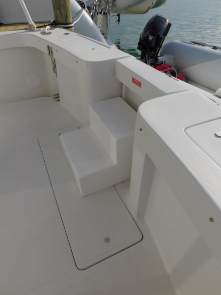 2000 Mainship 390 Trawler