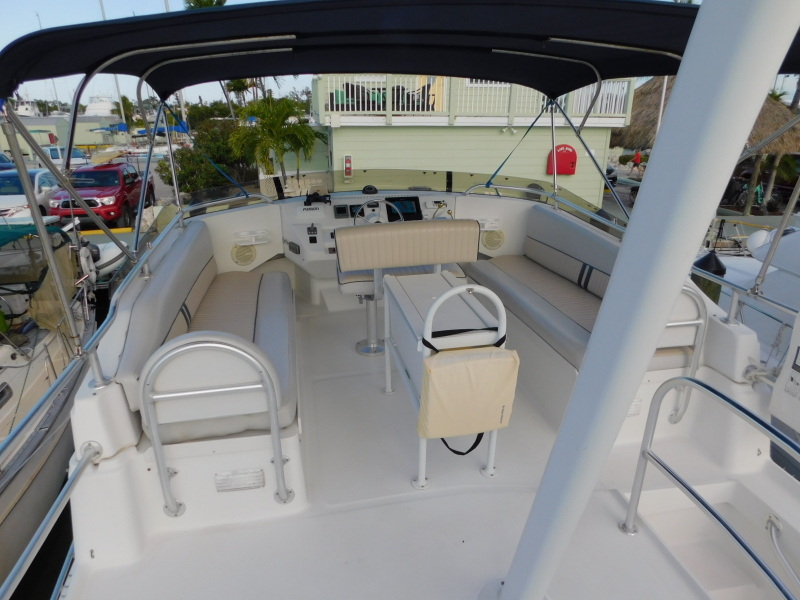 2000 Mainship 390 Trawler