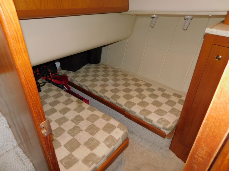2000 Mainship 390 Trawler