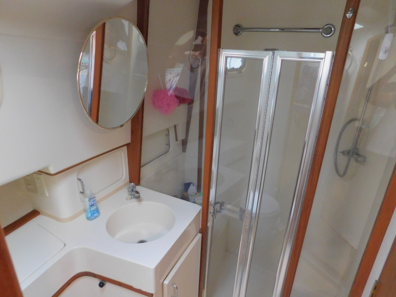 2000 Mainship 390 Trawler