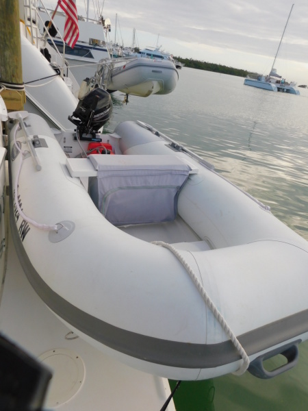 2000 Mainship 390 Trawler